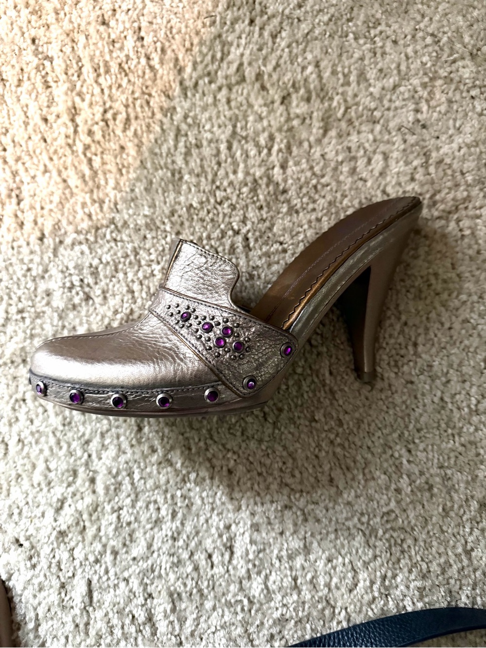 Silver Metallic High-Heel Mule with Purple Gem Details Nike Lab -G series new